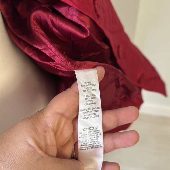 Chicos jacket large/size 2 Chicos sizing in burgundy color - Picture 6 of 9